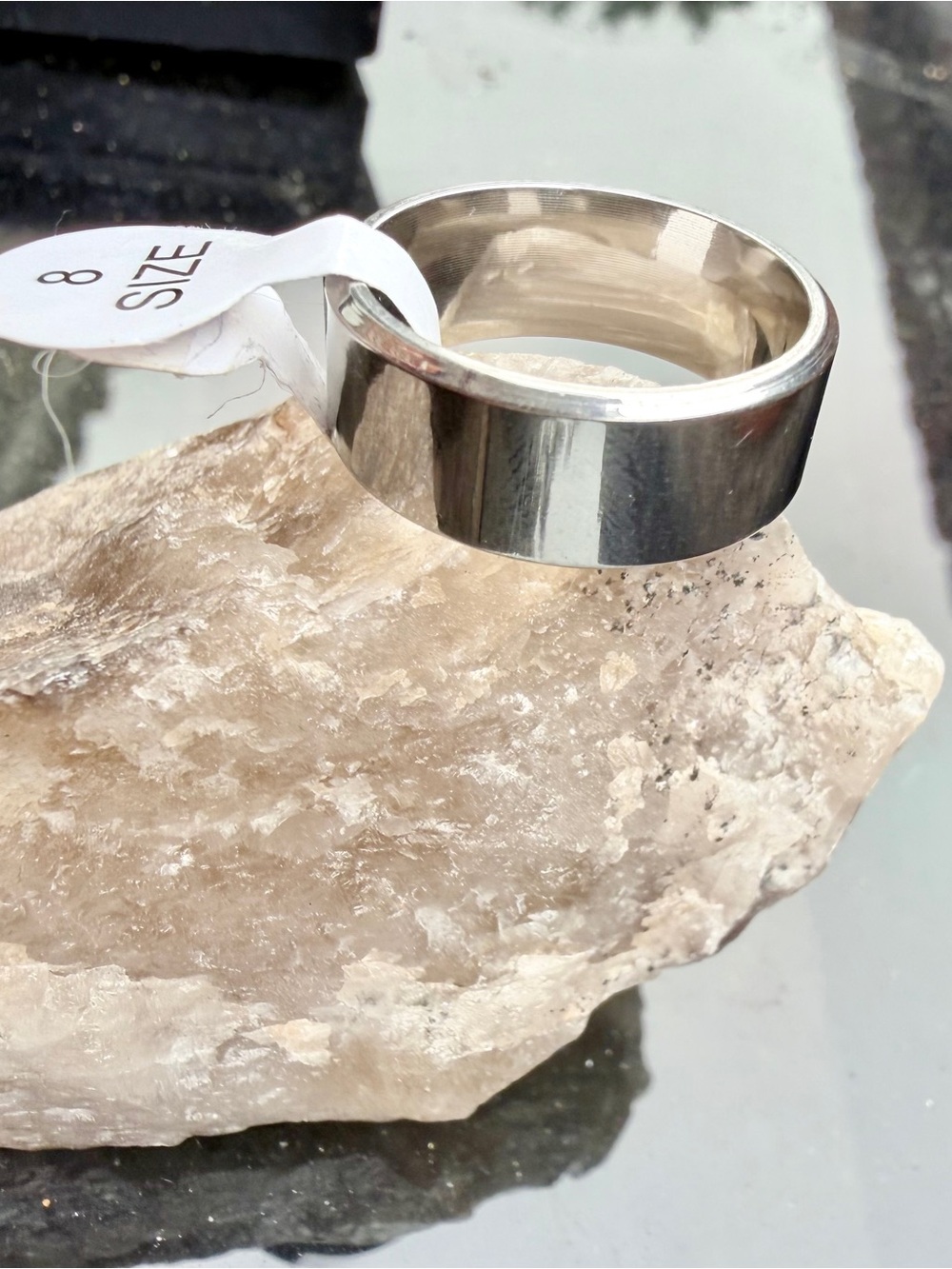 Men's Polished Silver Band Ring |
Beveled Edge | Tungsten Metal | NWT - Picture 6 of 9